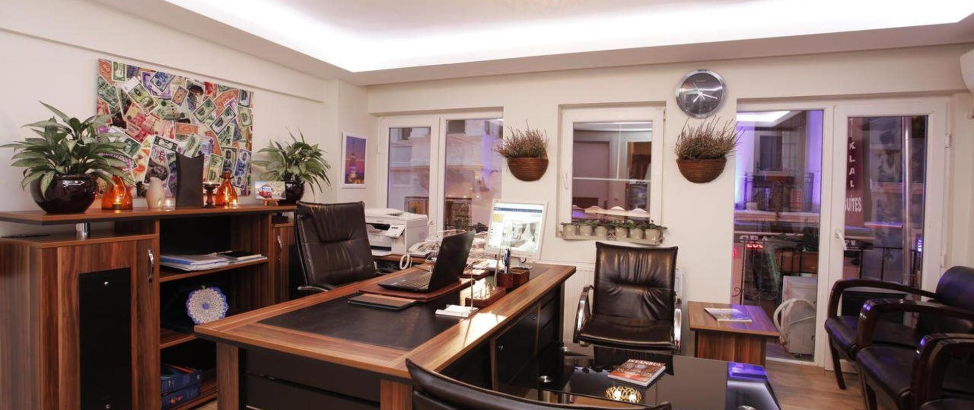 Taksim Istiklal Suites Истанбул Екстериор снимка