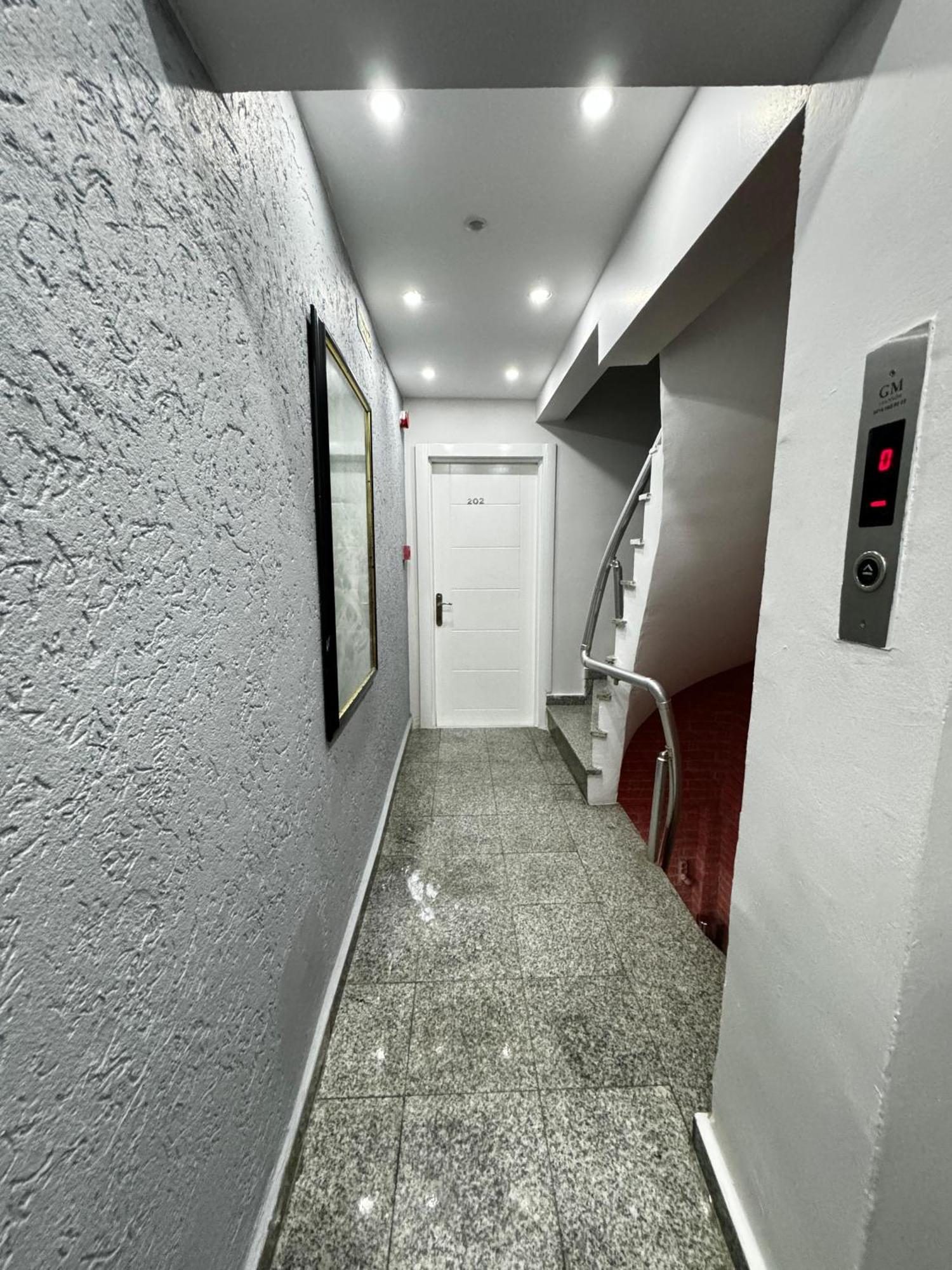 Taksim Istiklal Suites Истанбул Екстериор снимка