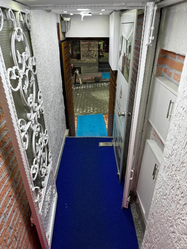 Taksim Istiklal Suites Истанбул Екстериор снимка