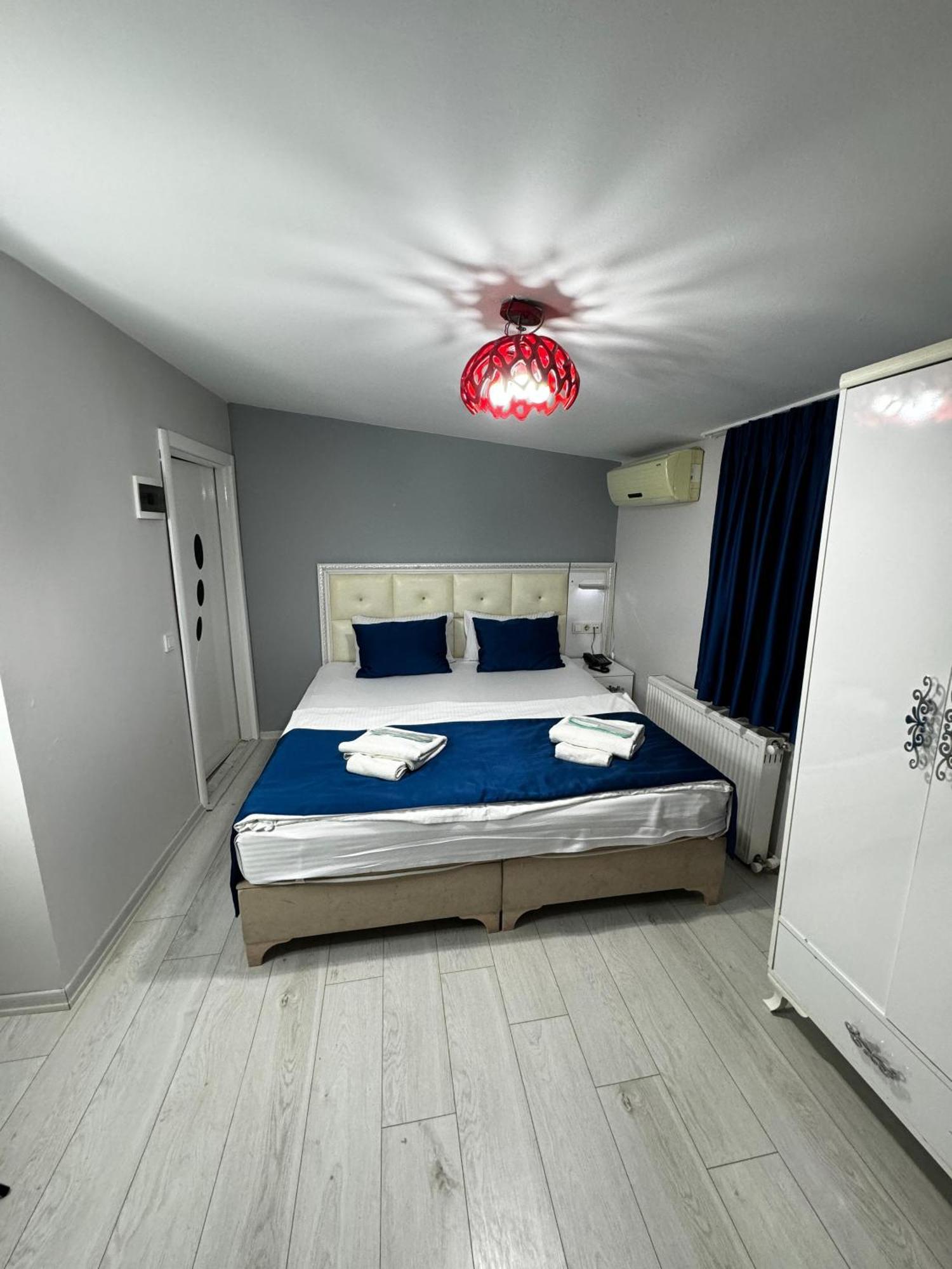 Taksim Istiklal Suites Истанбул Екстериор снимка