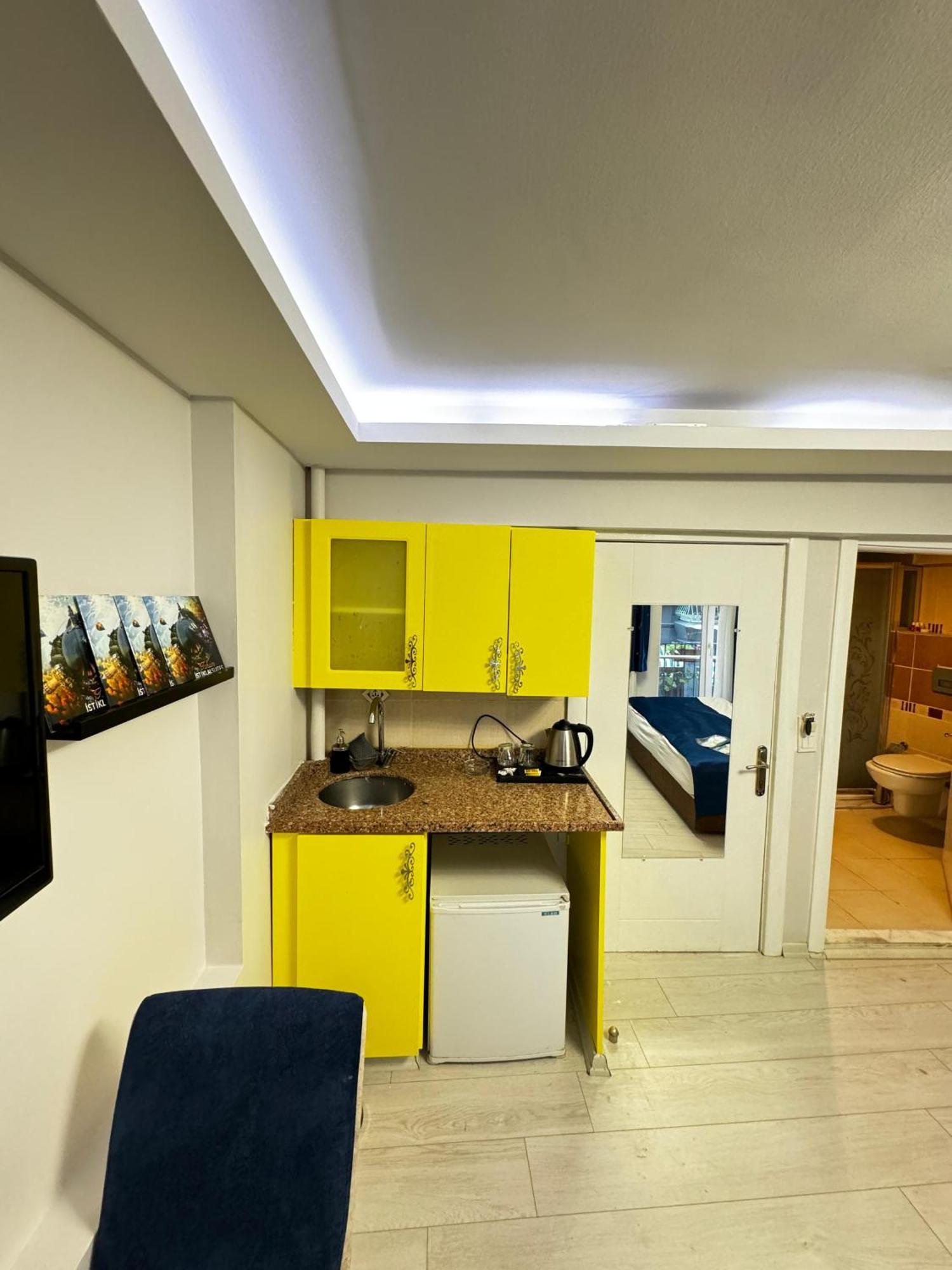 Taksim Istiklal Suites Истанбул Екстериор снимка