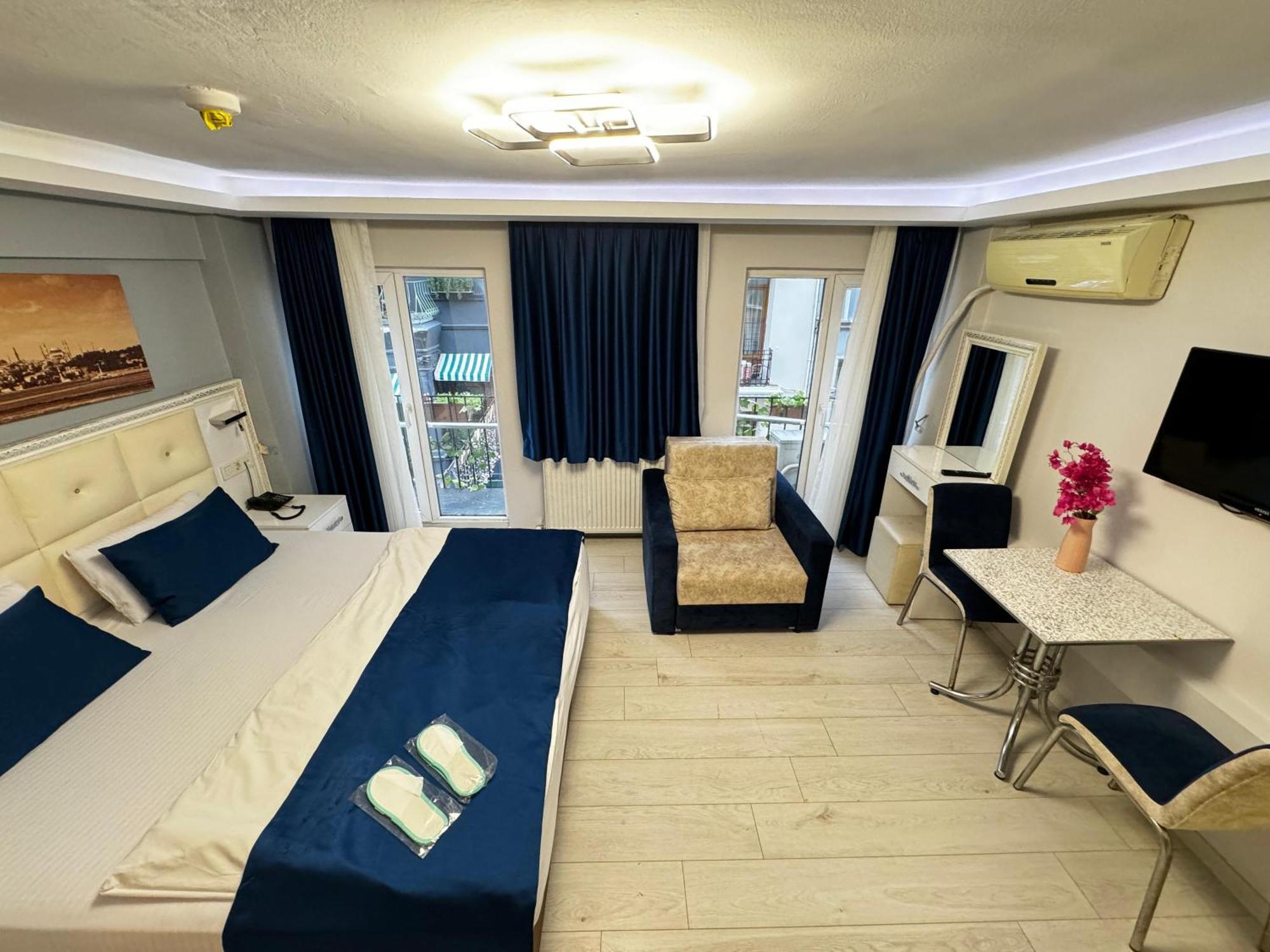 Taksim Istiklal Suites Истанбул Екстериор снимка